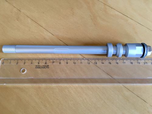 Akcesoria QERIDOO - oś stała - średnica 12 mm gwint 1,5 mm, długość 172 mm (Shimano)